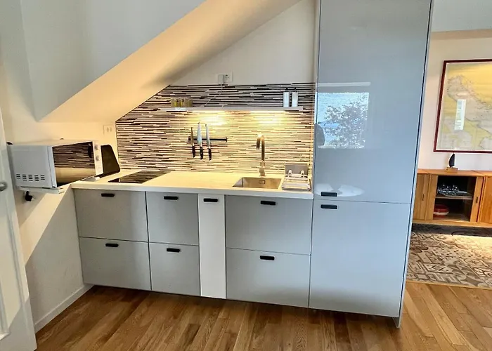 Dreamtime - One Badroom And 1 Livingroom Apartment
